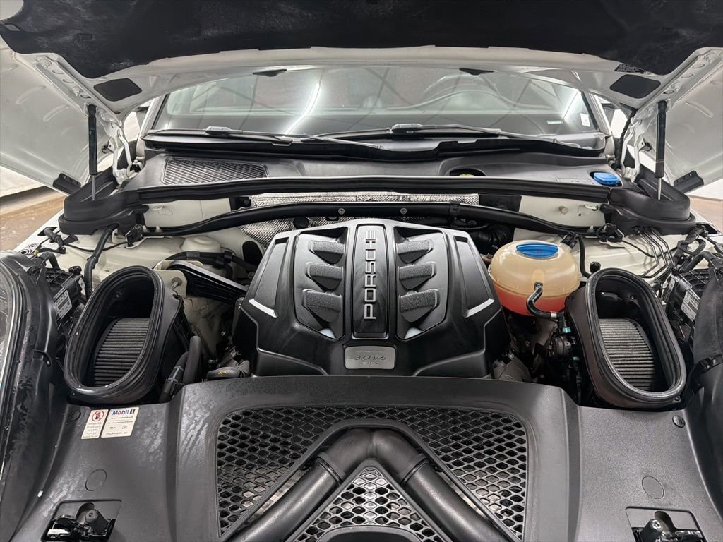 Used 2017 Porsche Macan GTS image 31