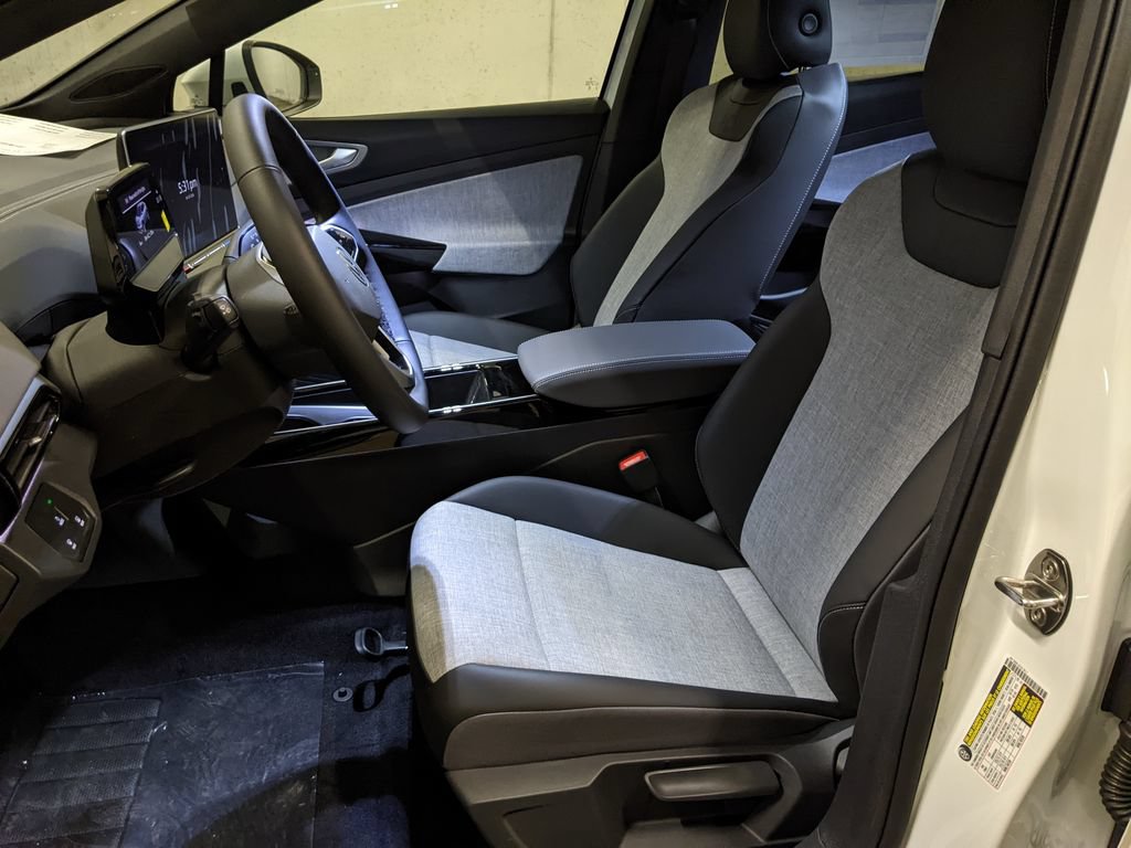 New 2026 Volkswagen ID.4 Pro RWD image 11