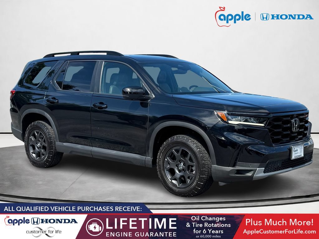 Used 2025 Honda Pilot TrailSport
