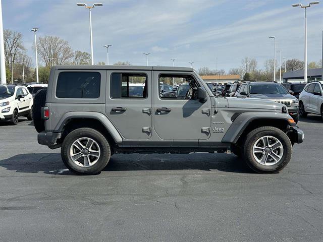 Used 2023 Jeep Wrangler Sahara AWD/4WD image 2