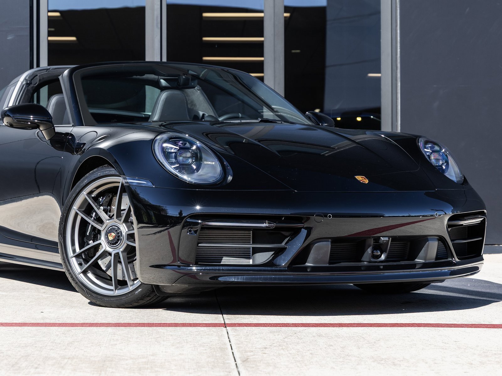 Certified 2024 Porsche 911 Targa Edition 50 Years Porsche image 9