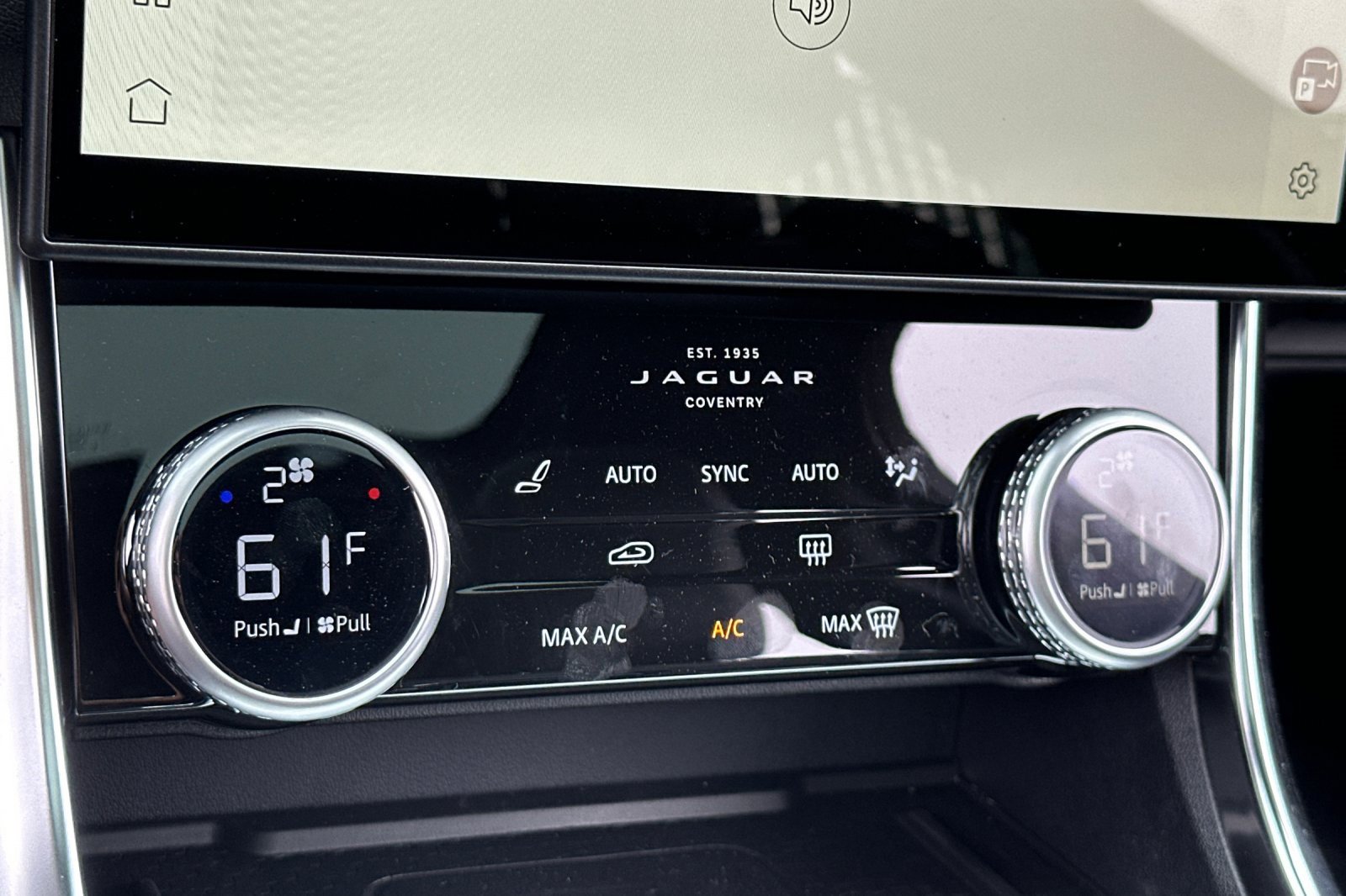 New 2024 Jaguar XF R-Dynamic SE image 19