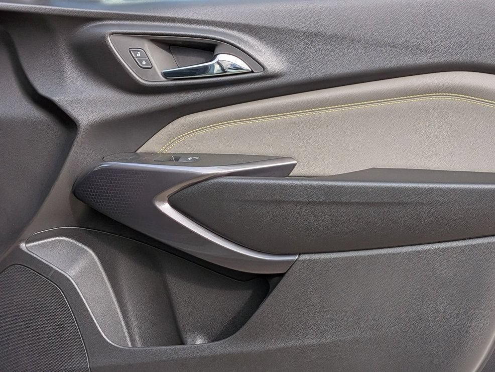 New 2026 Chevrolet Trax ACTIV w/ Sunroof Package FWD image 22