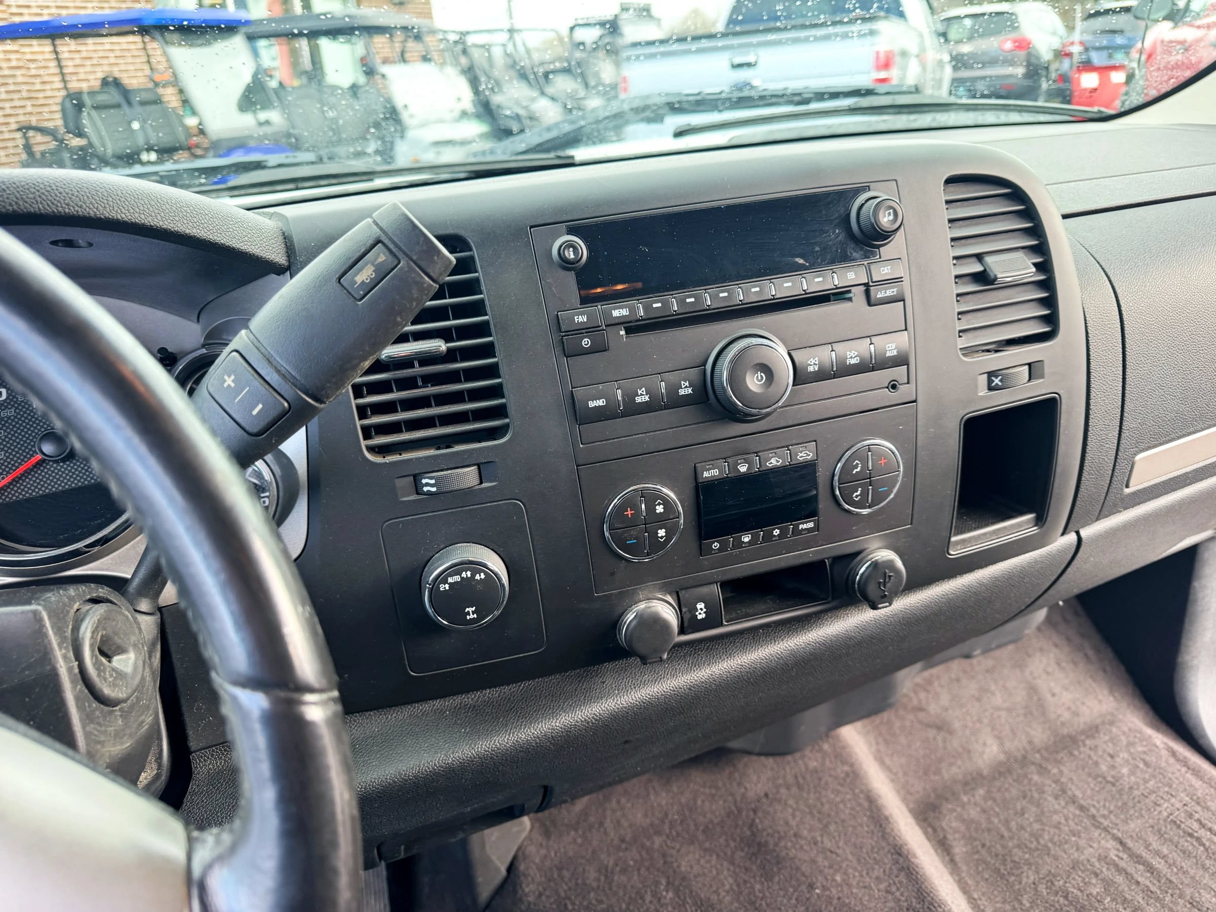 Used 2013 Chevrolet Silverado 1500 LT w/ All-Star Edition AWD/4WD image 11