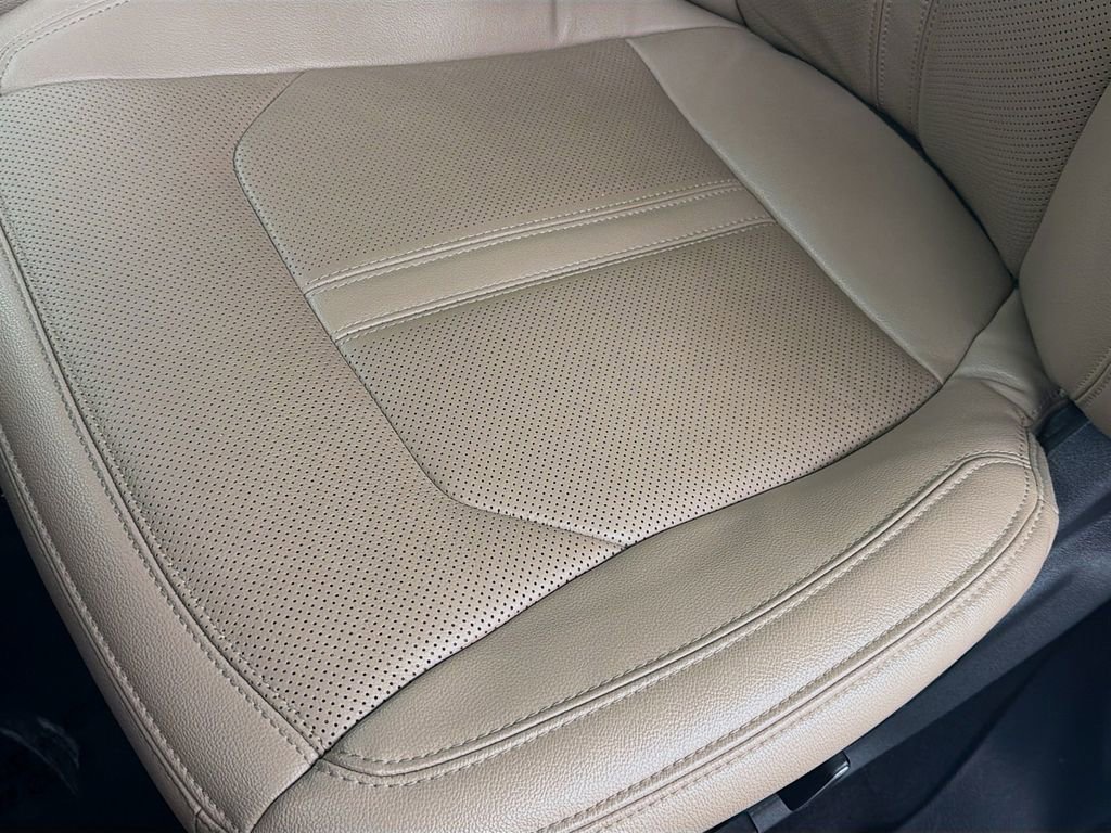 Used 2024 Ford Expedition Max Limited image 22