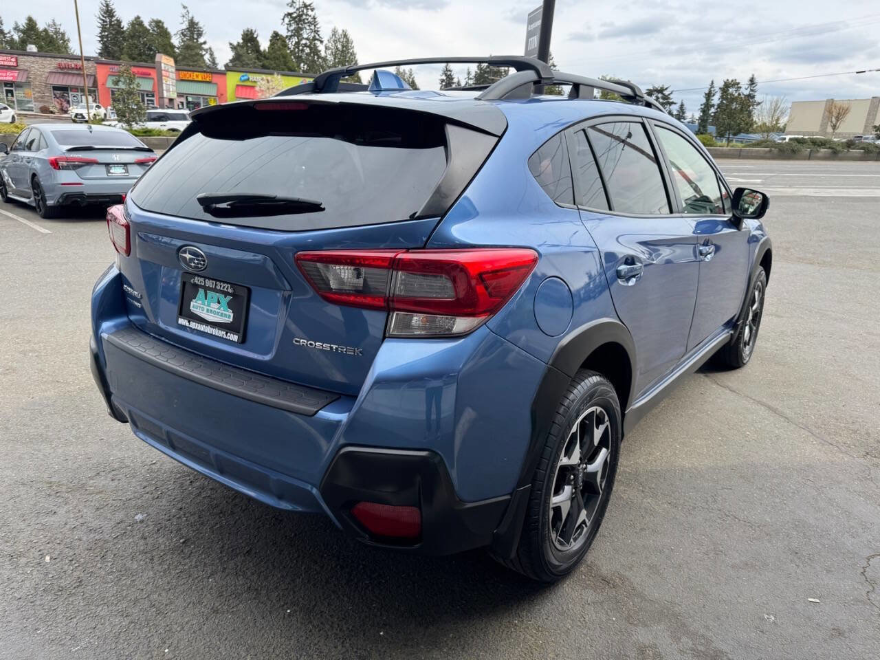 Used 2020 Subaru Crosstrek 2.0i Premium w/ Moonroof Package 1 AWD/4WD image 6