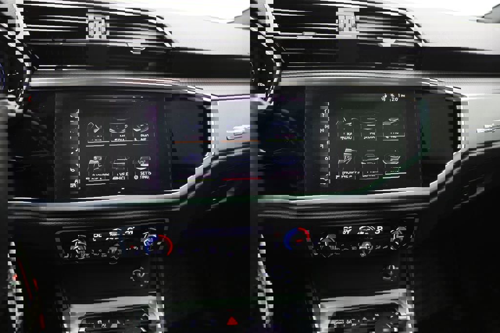 Used 2022 Audi Q3 2.0T Premium image 28