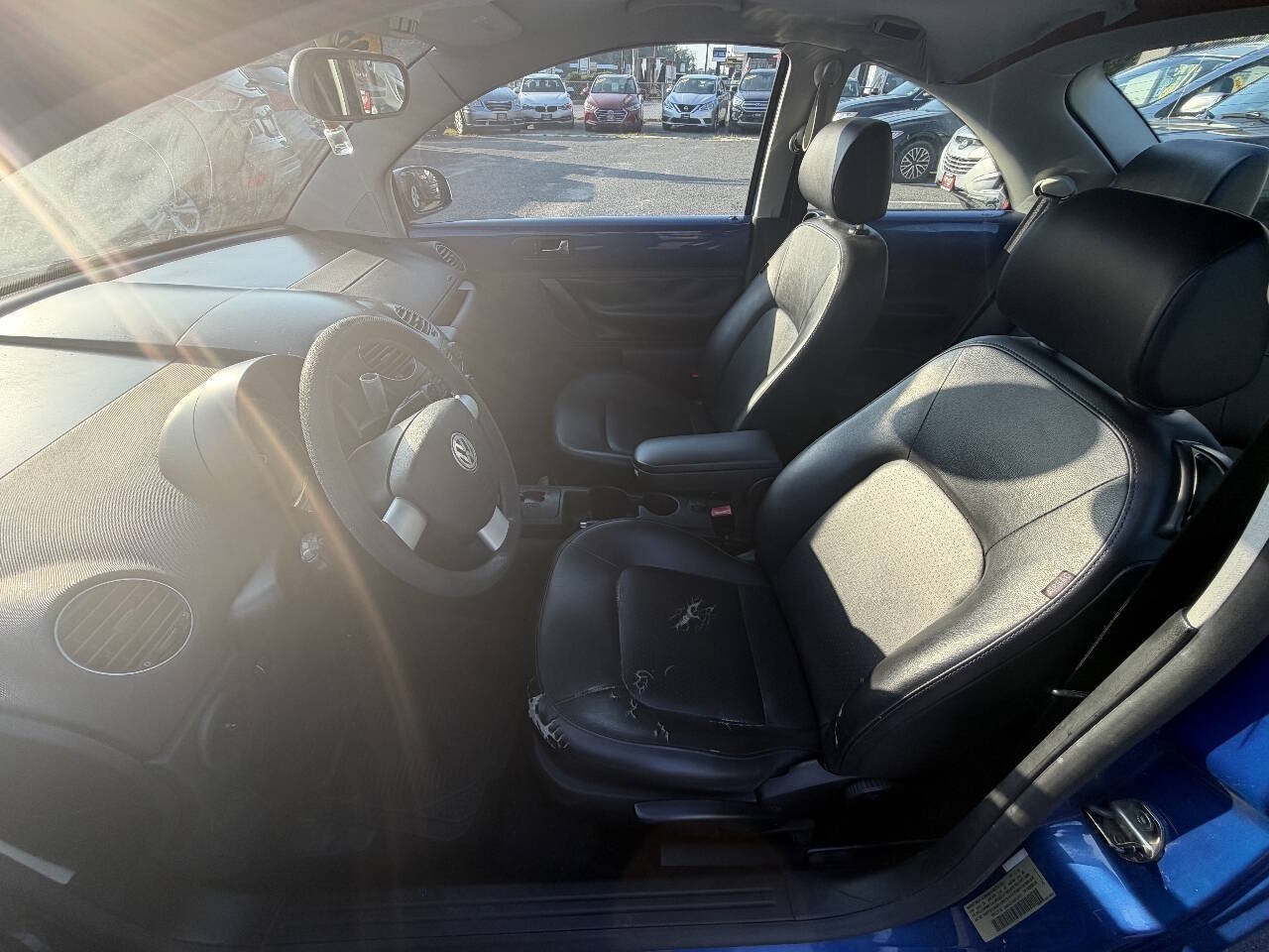 Used 2008 Volkswagen Beetle S FWD image 9