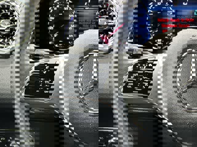 Used 2024 Mercedes-Benz GLB 250 4MATIC image 8