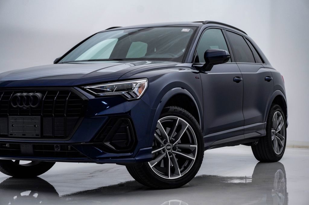 Used 2022 Audi Q3 2.0T Premium Plus AWD/4WD image 2