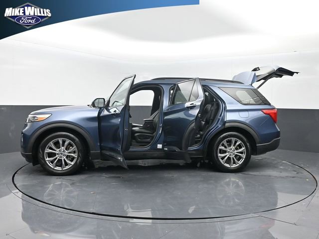 Used 2020 Ford Explorer XLT w/ Equipment Group 202A image 28