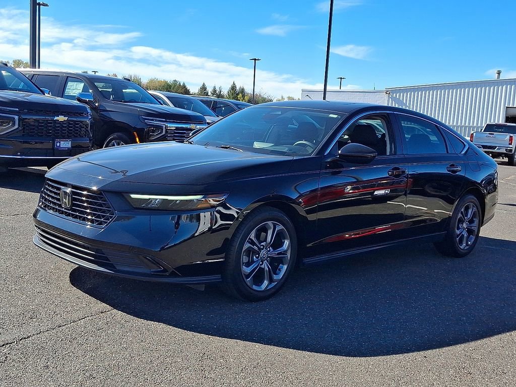 Used 2023 Honda Accord EX image 6