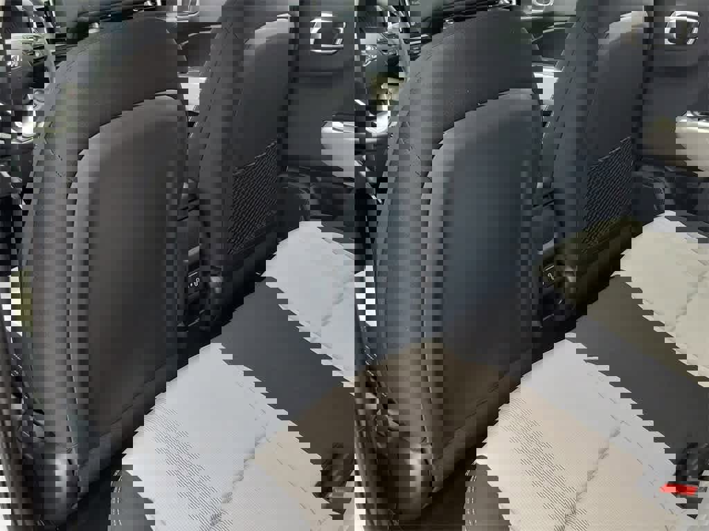 New 2025 Hyundai Venue SEL image 10