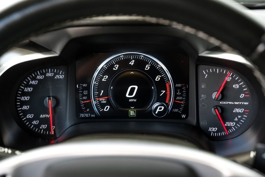 Used 2017 Chevrolet Corvette Stingray Coupe RWD image 16
