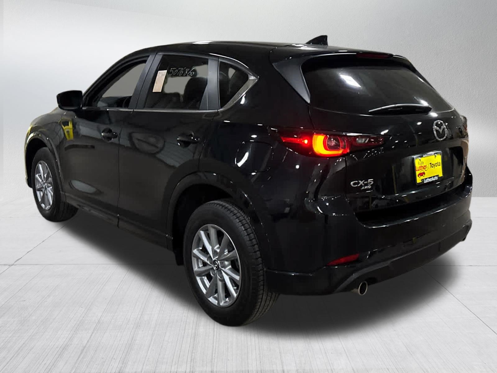 Used 2025 MAZDA CX-5 AWD 2.5 S w/ Preferred Package image 4