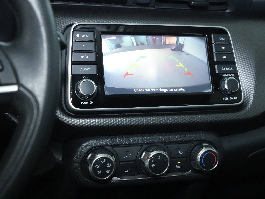 Used 2019 Nissan Kicks S image 28