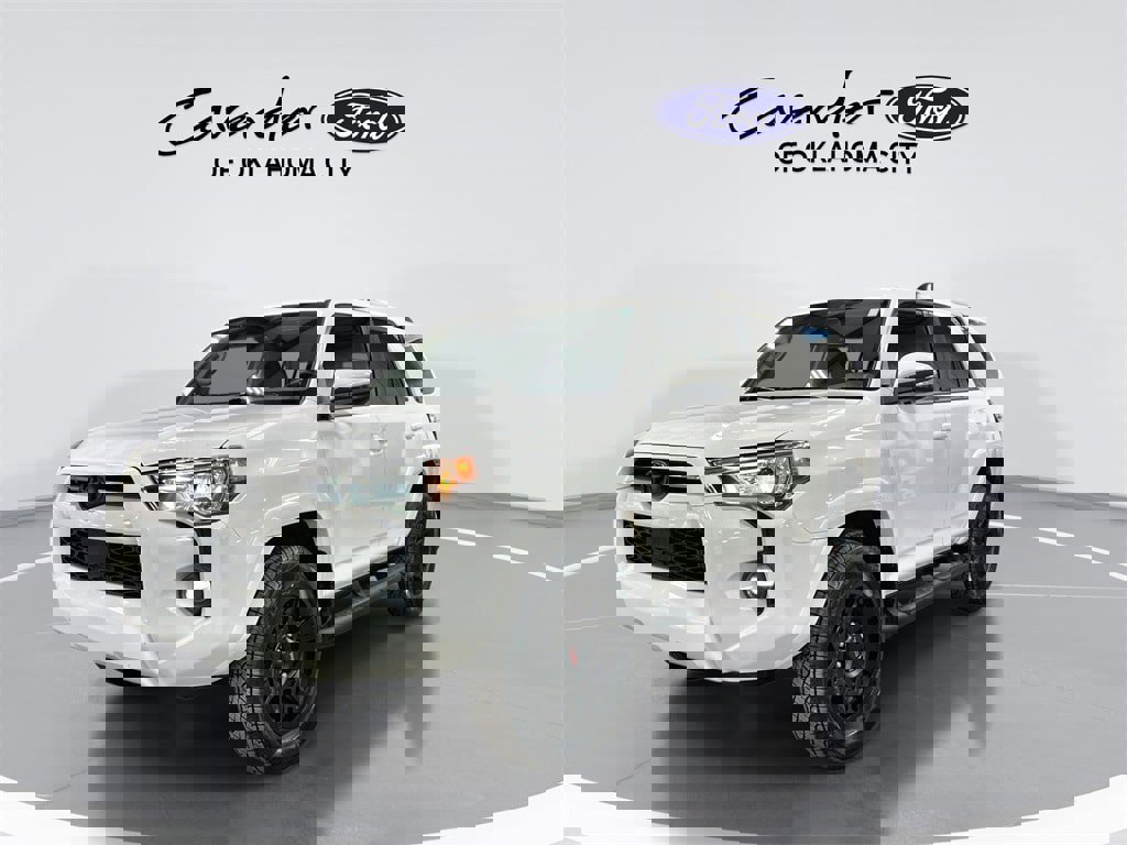 Used 2021 Toyota 4Runner SR5 Premium image 4