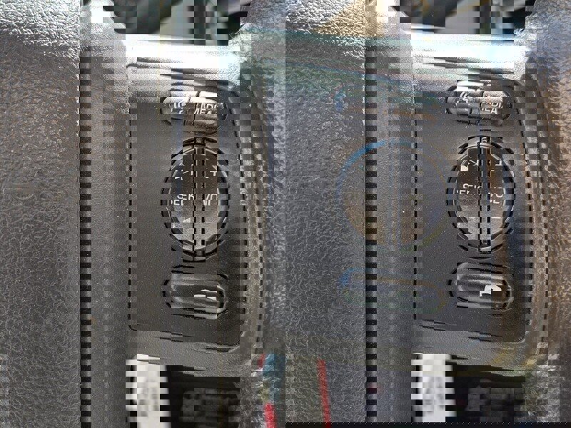 Used 2014 Ford F350 Lariat w/ Lariat Ultimate Package image 25