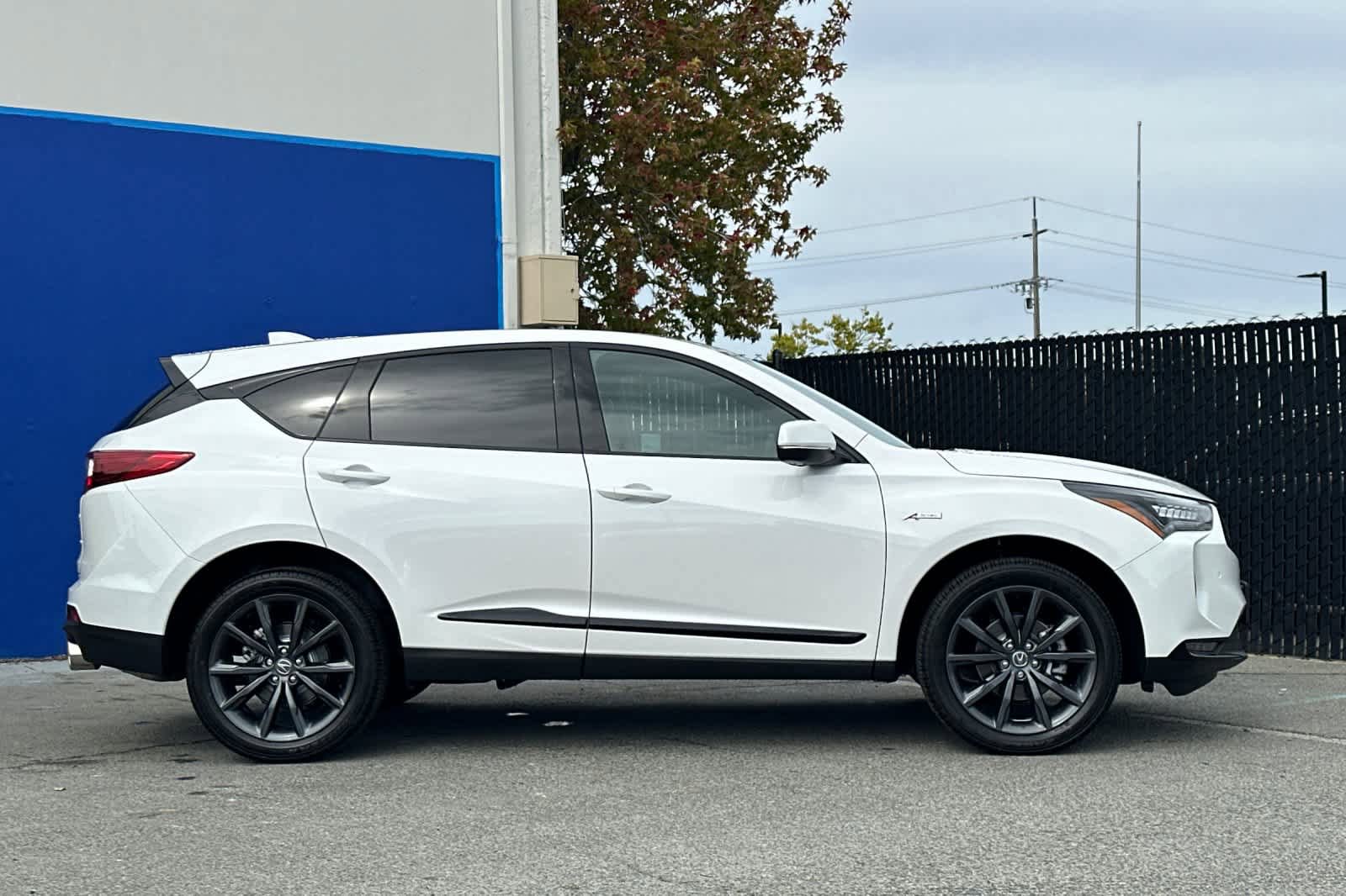 Certified 2025 Acura RDX A-Spec image 3