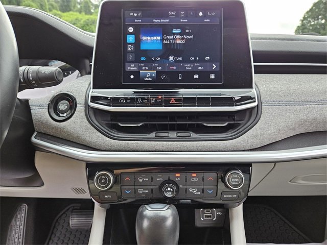 Used 2022 Jeep Compass Latitude w/ Convenience Group image 21