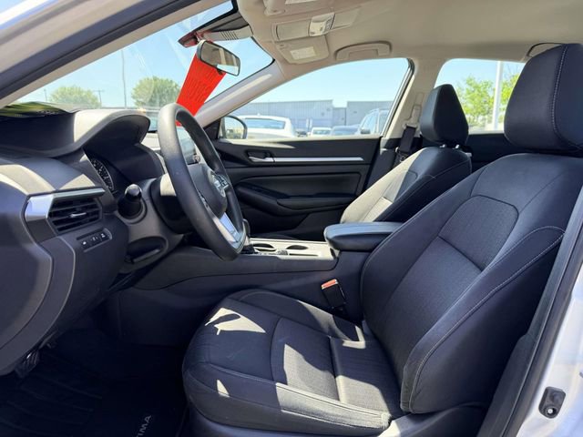 Used 2022 Nissan Altima 2.5 SV FWD image 16