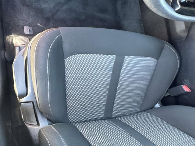 Used 2024 Kia Sorento LX image 9