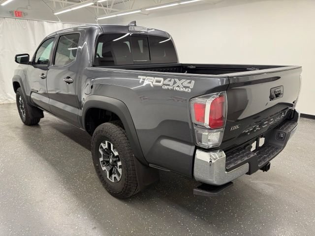 Certified 2023 Toyota Tacoma TRD Off-Road AWD/4WD image 4