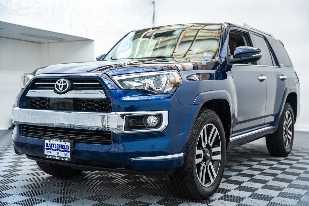 Used 2020 Toyota 4Runner Limited AWD/4WD image 3