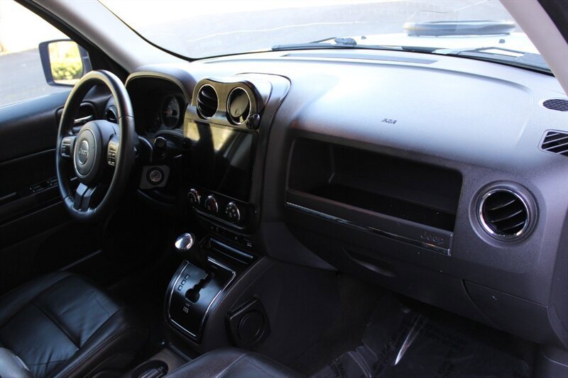 Used 2015 Jeep Patriot Sport w/ Power Value Group AWD/4WD image 17