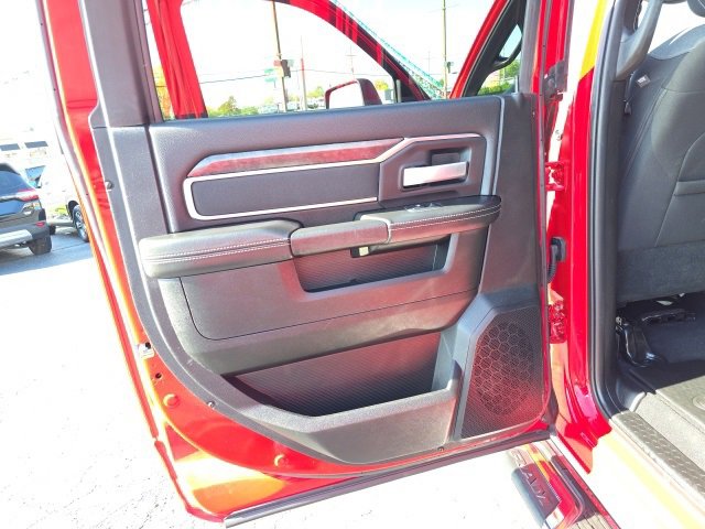 Used 2024 RAM 2500 Big Horn w/ Safety Group image 38