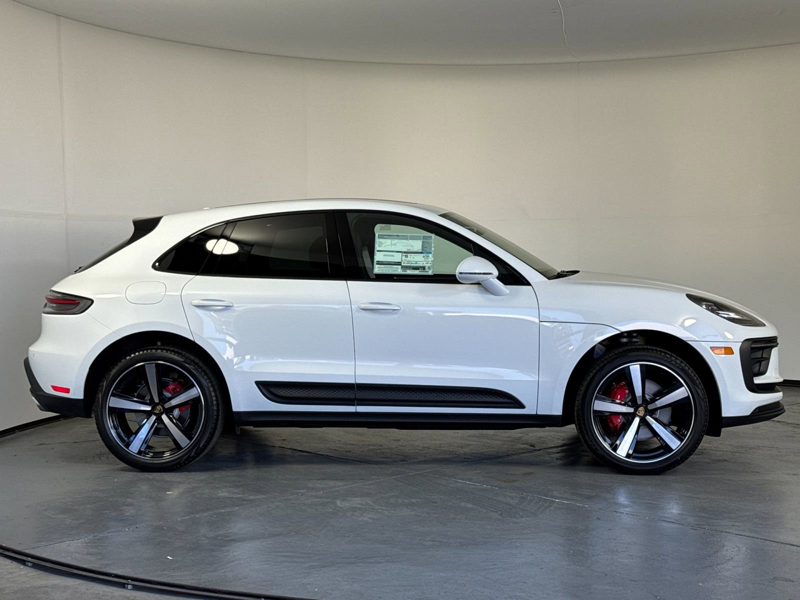 New 2026 Porsche Macan S image 9