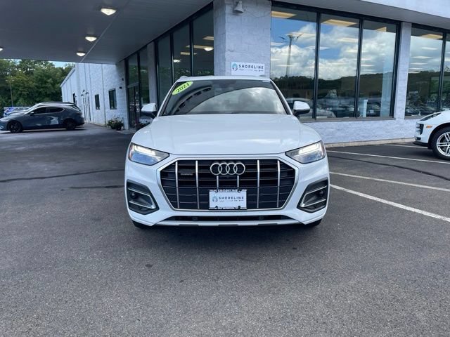 Used 2021 Audi Q5 2.0T Premium Plus w/ Premium Plus Package AWD/4WD image 2