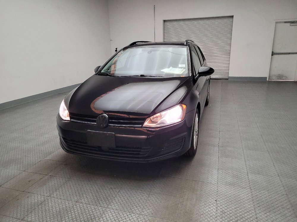 Used 2016 Volkswagen Golf Limited Edition image 15