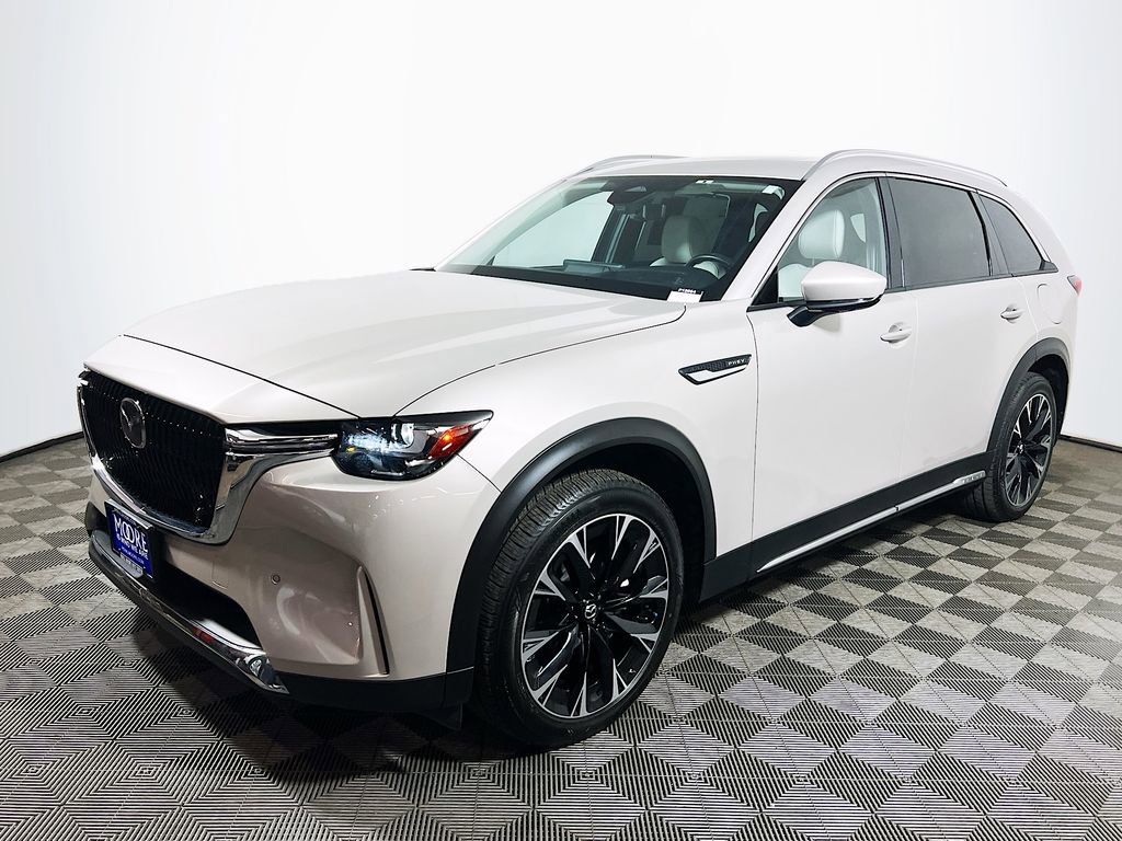 Used 2024 MAZDA CX-90 Plug-In Hybrid w/ Premium Plus AWD/4WD image 3