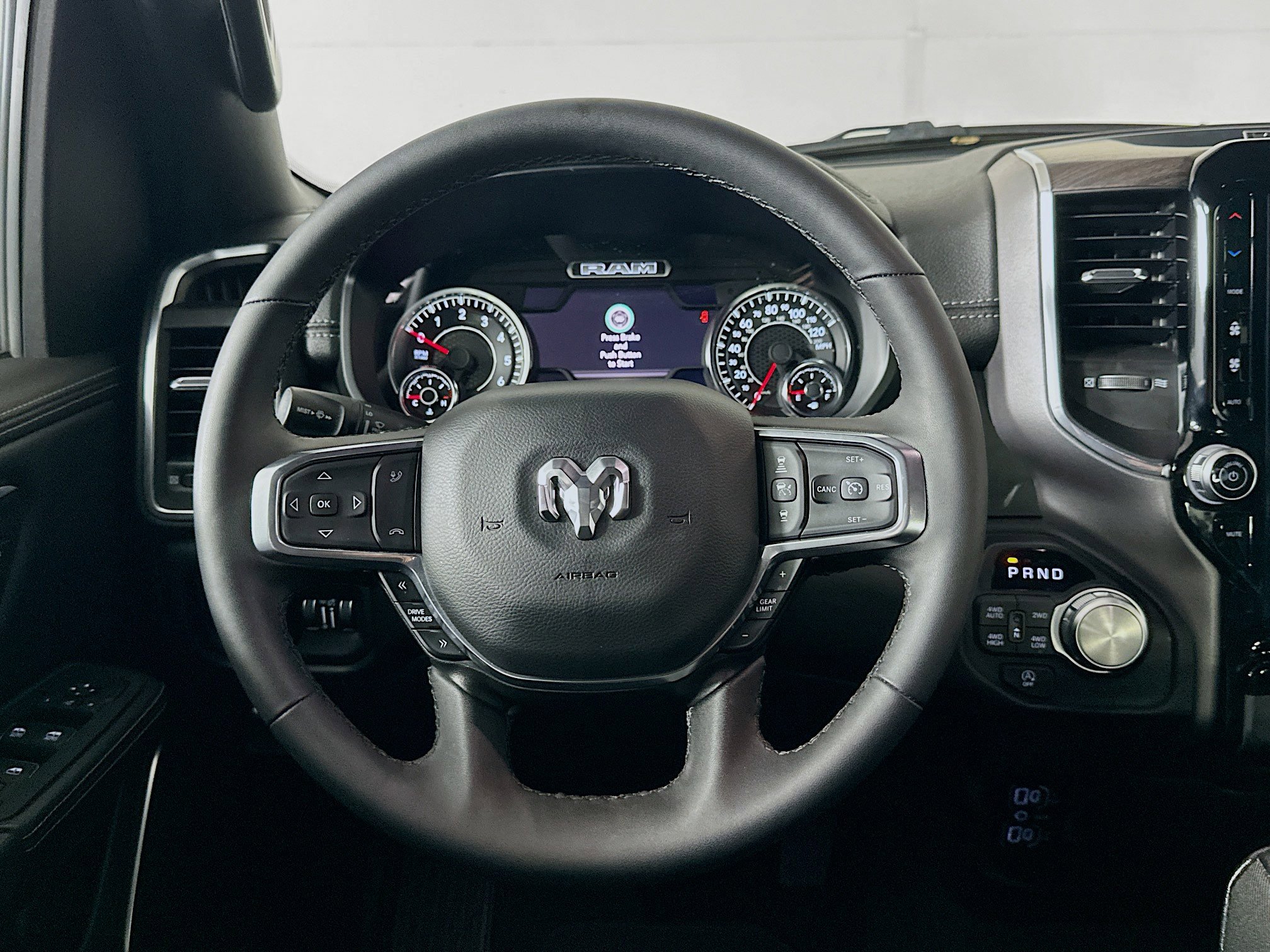 Used 2025 RAM 1500 Laramie image 18