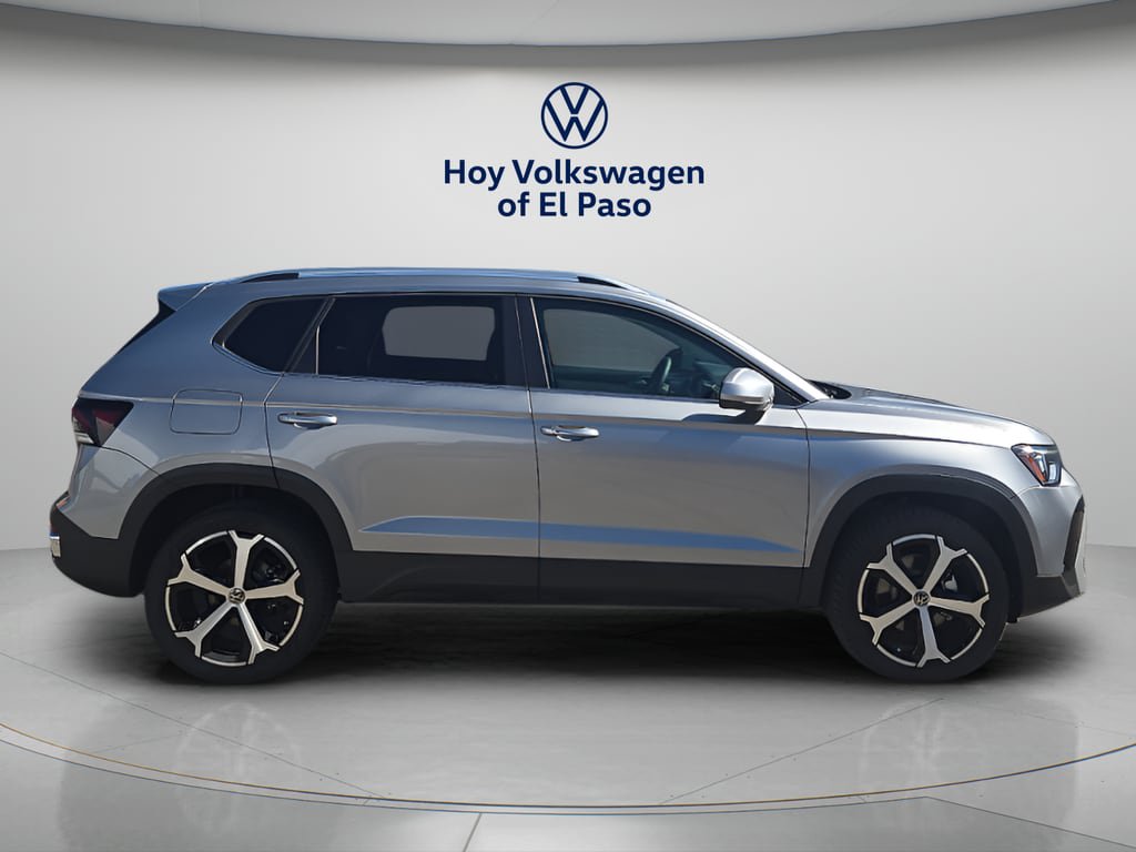 New 2026 Volkswagen Taos SEL AWD/4WD image 2