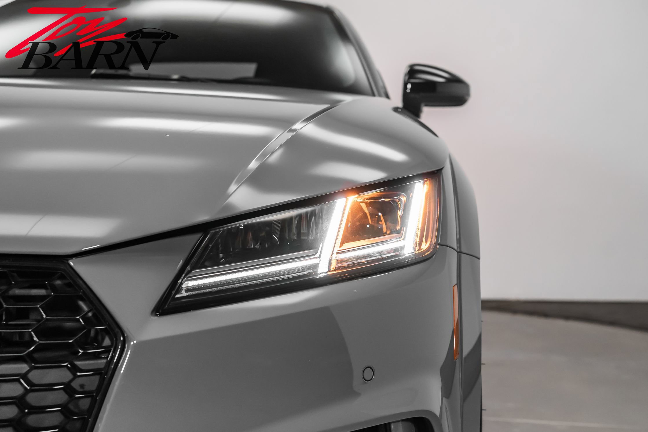 Used 2018 Audi TT RS w/ Technology Package image 12