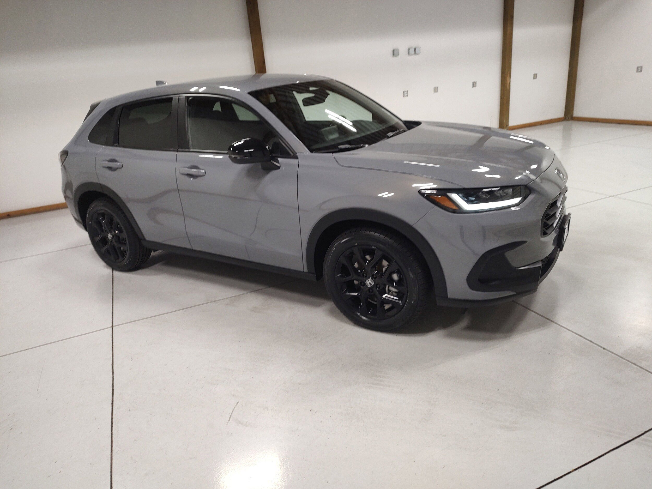 Used 2024 Honda HR-V Sport image 2