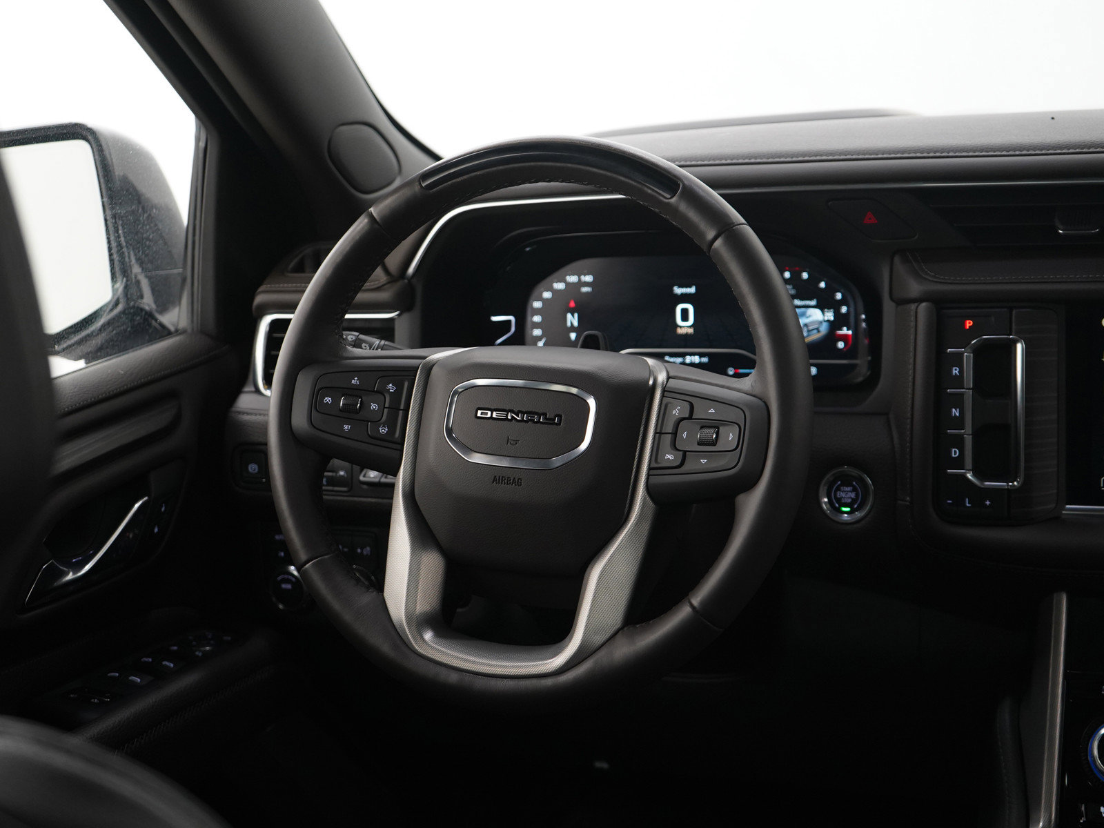 Used 2023 GMC Yukon XL Denali image 15