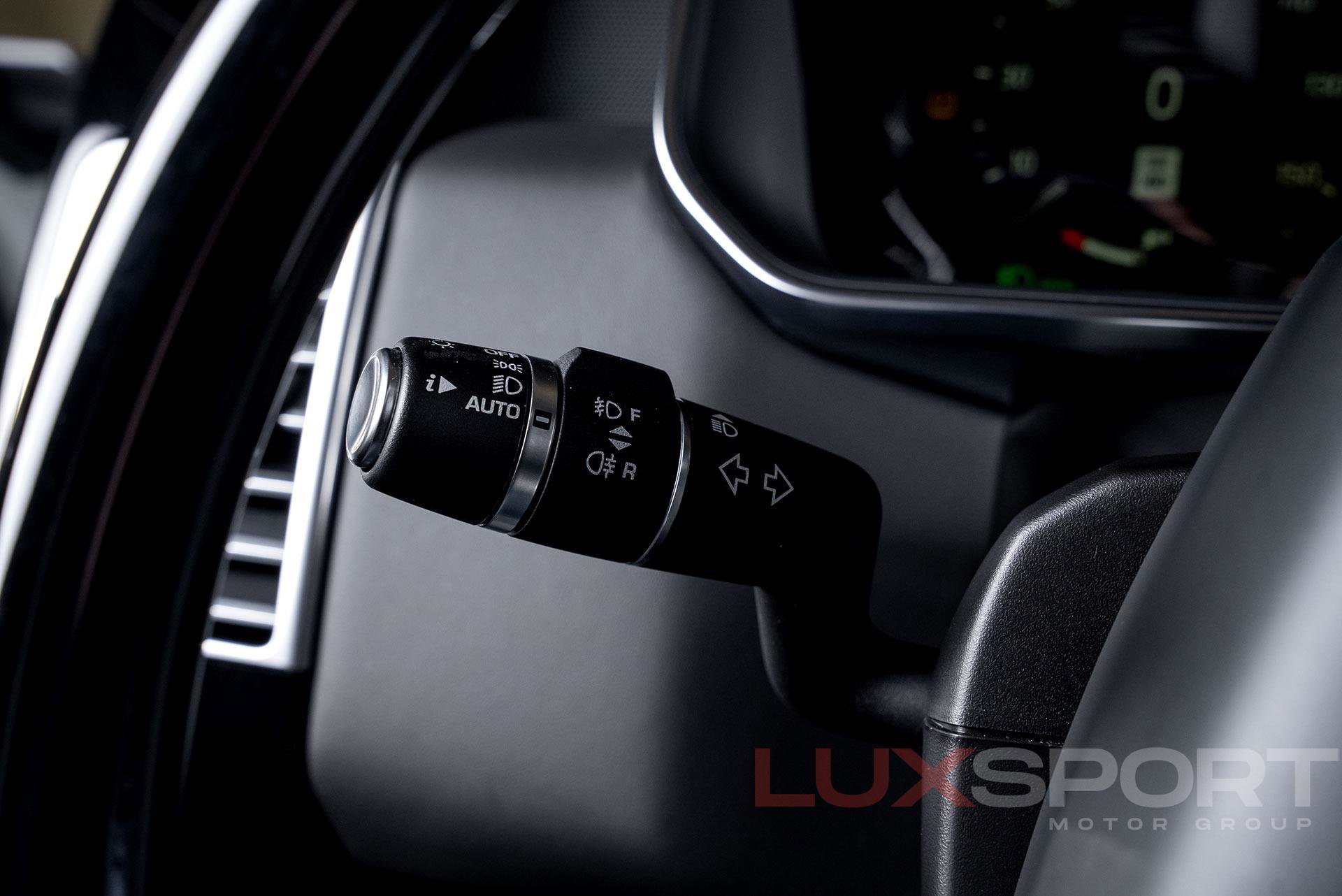 Used 2019 Land Rover Range Rover HSE image 31