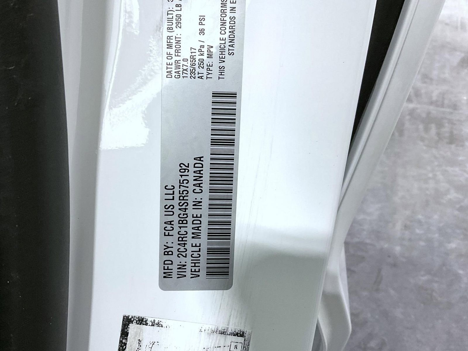 Used 2025 Chrysler Pacifica Select image 27