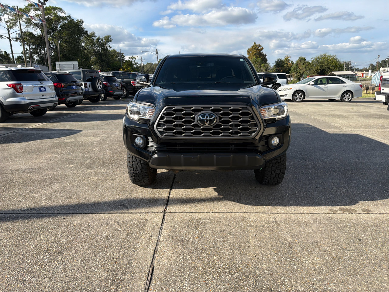 Used 2021 Toyota Tacoma TRD Off-Road w/ Technology Package image 12