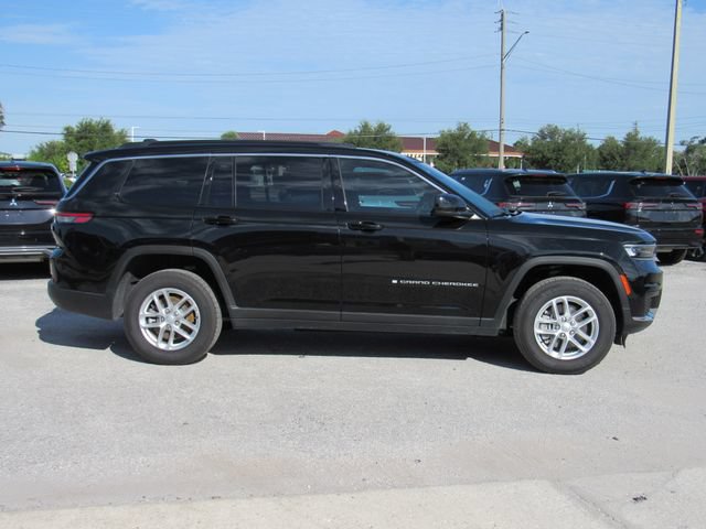 Used 2025 Jeep Grand Cherokee L Laredo RWD image 2