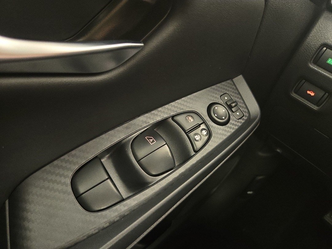 Used 2024 Nissan Sentra SV FWD image 28
