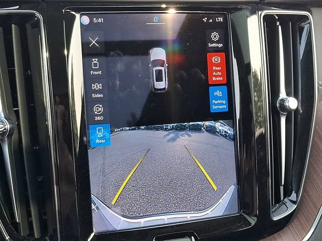 Used 2023 Volvo XC60 B5 Ultimate w/ Climate Package AWD/4WD image 19