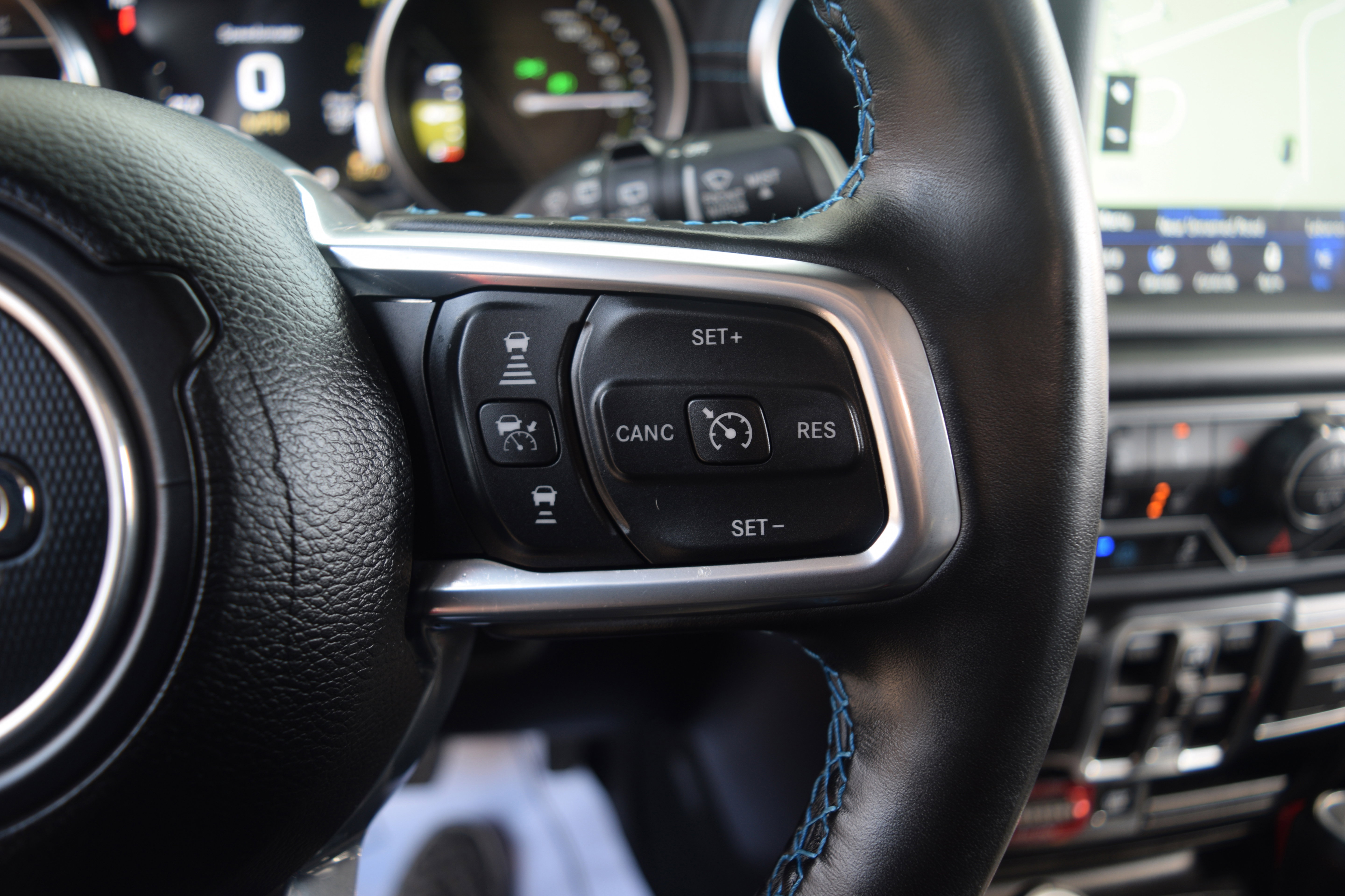 Used 2023 Jeep Wrangler Unlimited Rubicon 4xe w/ Steel Bumper Group image 5