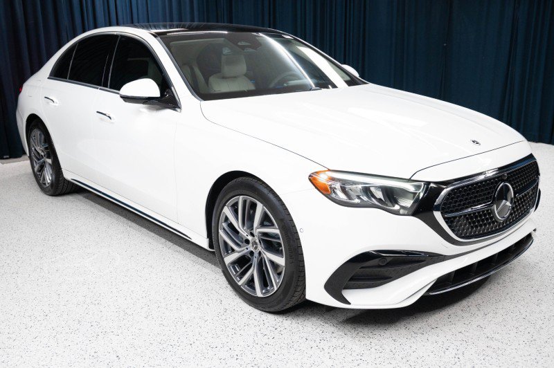 New 2027 Mercedes-Benz E 350 Sedan image 3