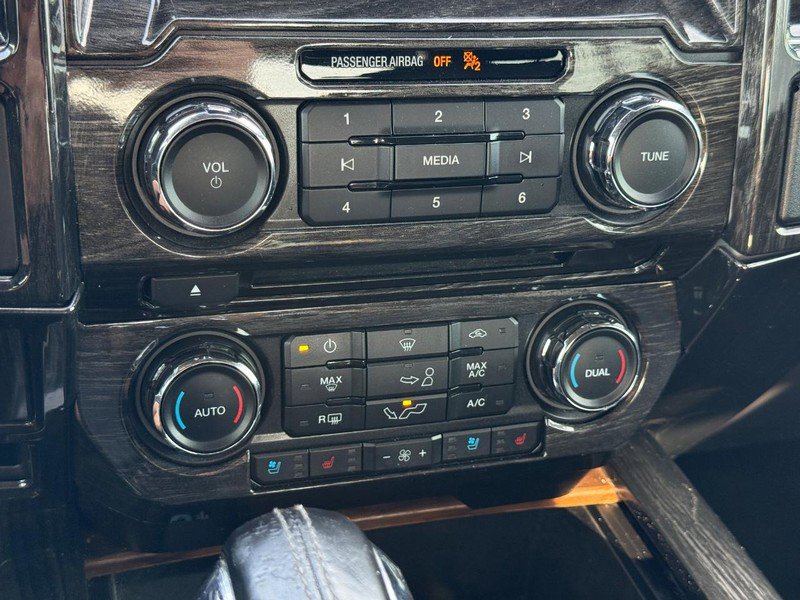 Used 2018 Ford F150 Lariat image 19