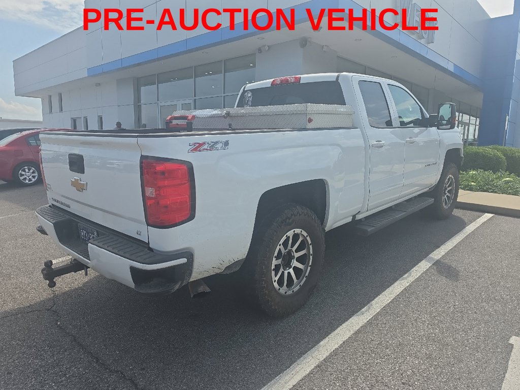 Used 2017 Chevrolet Silverado 1500 LT w/ All Star Edition AWD/4WD image 3