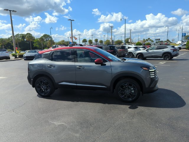 New 2026 Nissan Kicks SR w/ Cold Weather Package FWD image 2